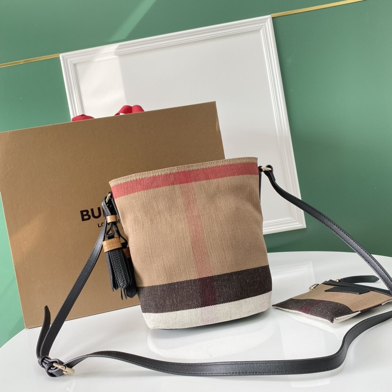 Bv*b*rry hobo bags